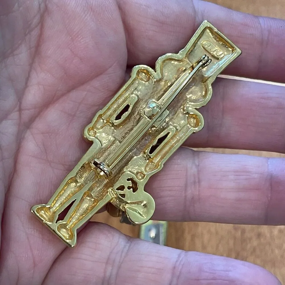 Vintage JJ Jonette Jewelry Gold Tone Christmas Nutcracker Brooch Pin